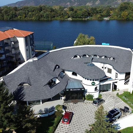 Prenociste Srebrno Jezero Hotel Veliko Gradište Buitenkant foto