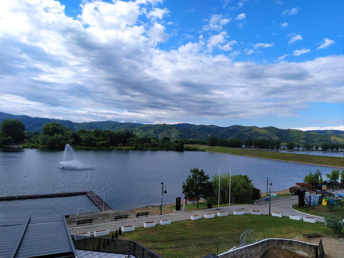 Prenociste Srebrno Jezero Hotel Veliko Gradište Buitenkant foto
