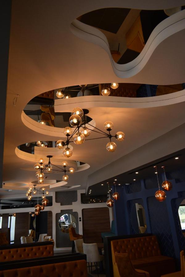 Prenociste Srebrno Jezero Hotel Veliko Gradište Buitenkant foto