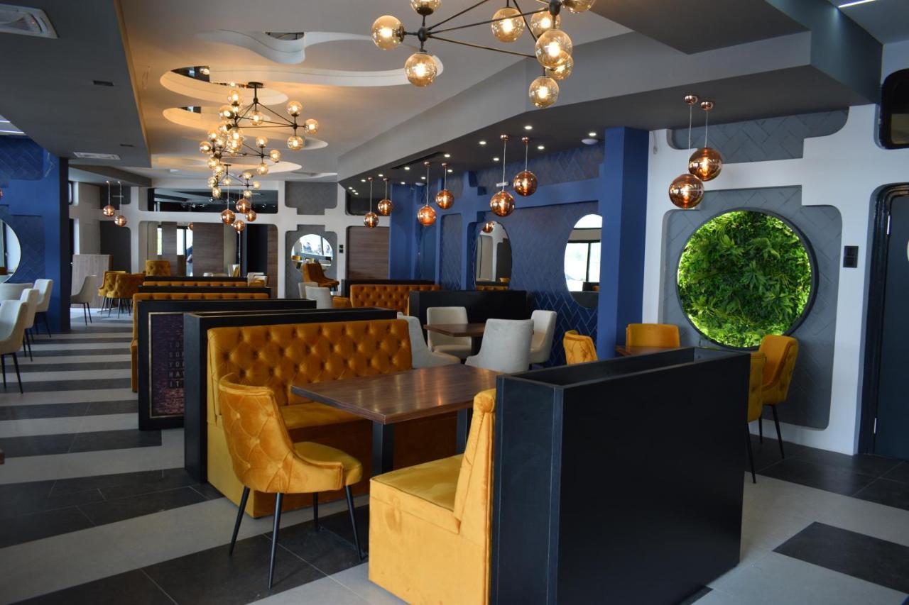 Prenociste Srebrno Jezero Hotel Veliko Gradište Buitenkant foto