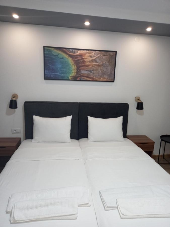 Prenociste Srebrno Jezero Hotel Veliko Gradište Buitenkant foto