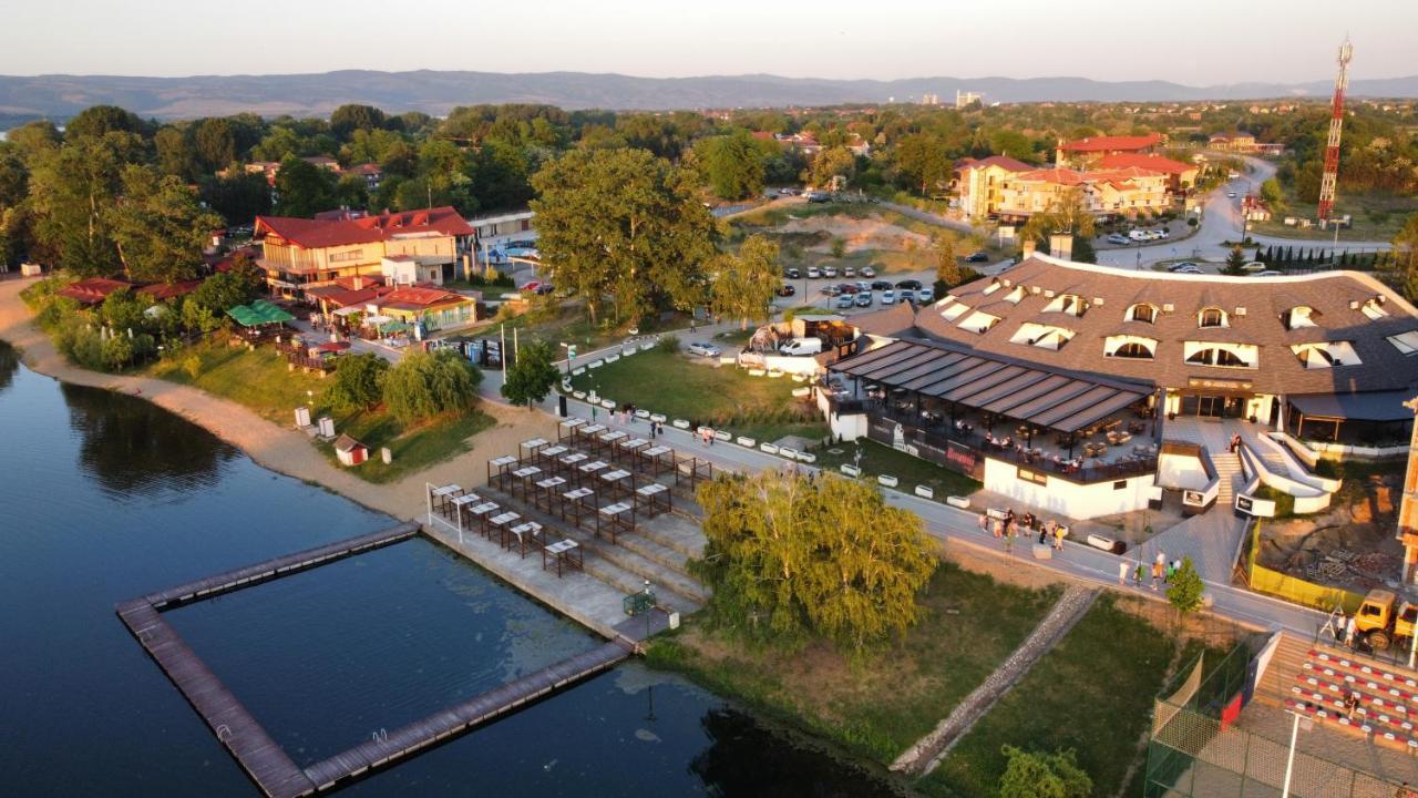 Prenociste Srebrno Jezero Hotel Veliko Gradište Buitenkant foto