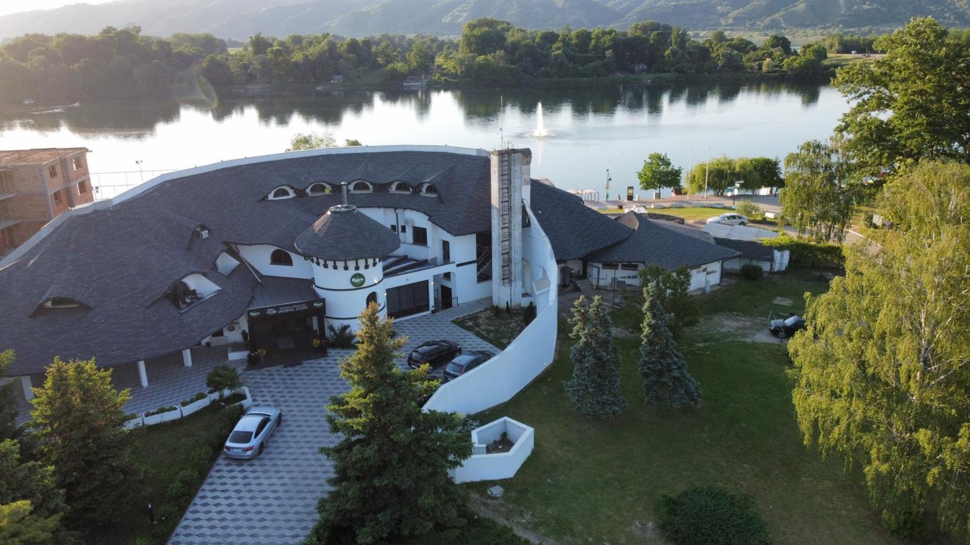 Prenociste Srebrno Jezero Hotel Veliko Gradište Buitenkant foto