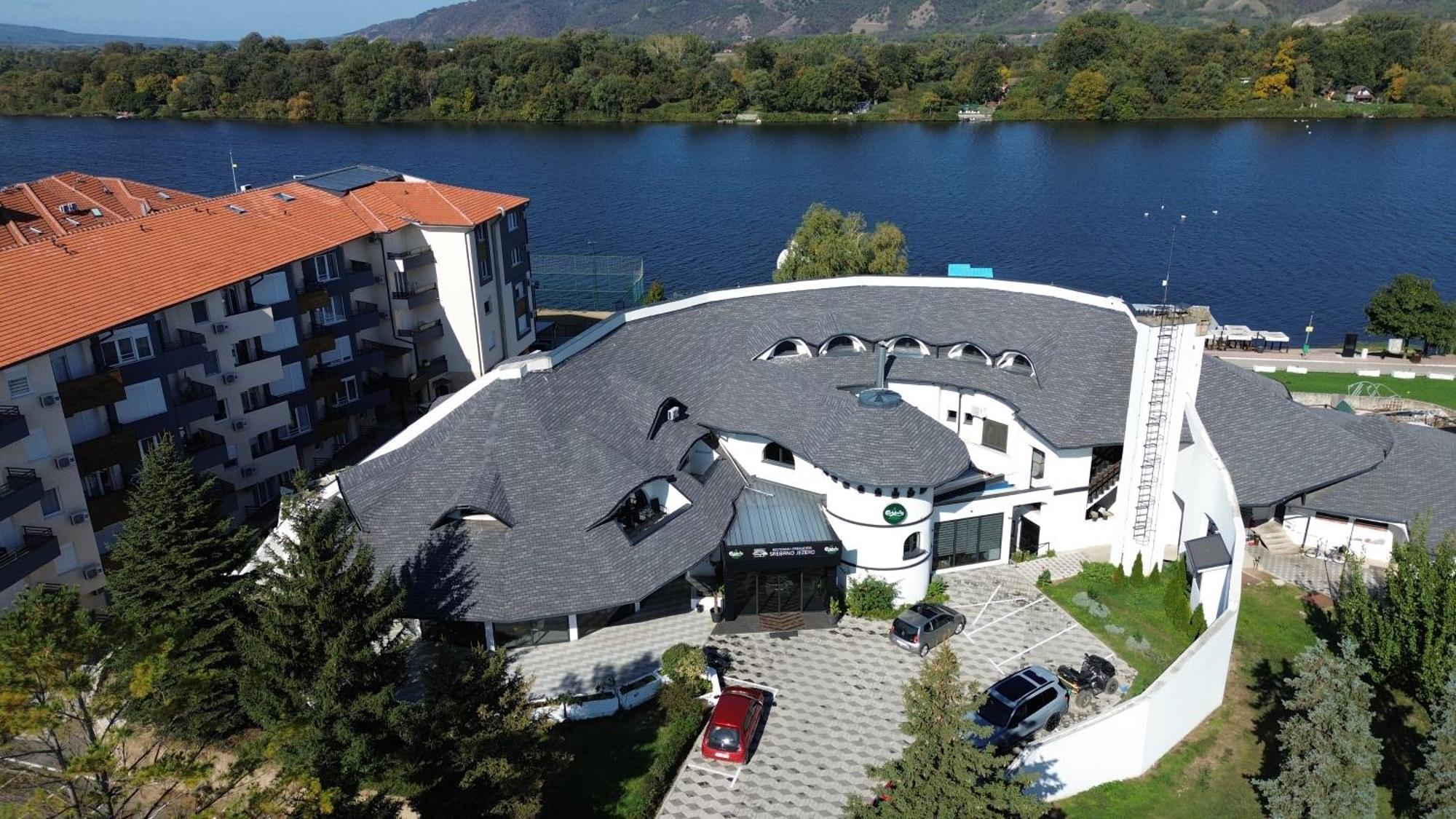 Prenociste Srebrno Jezero Hotel Veliko Gradište Buitenkant foto